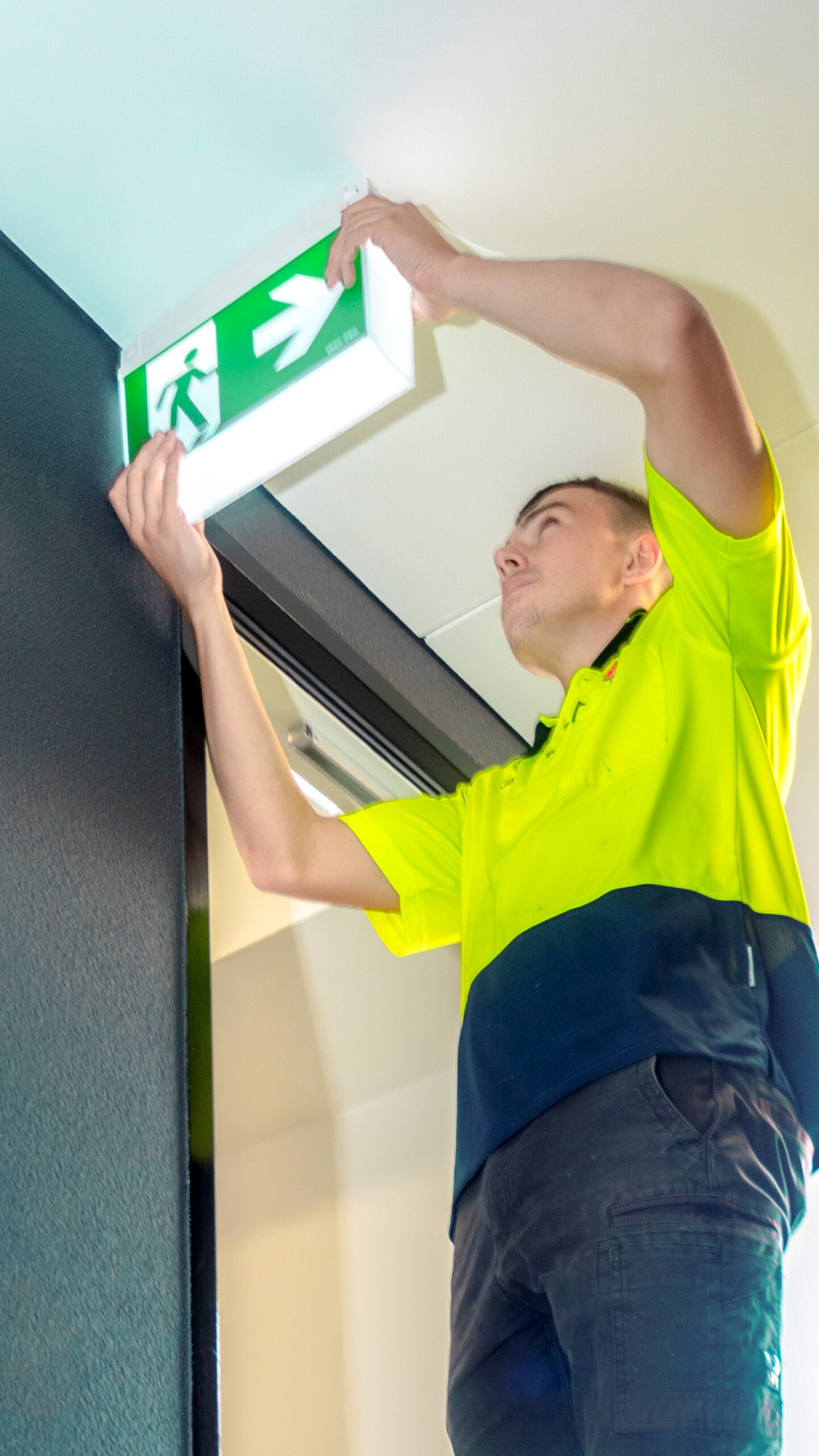 commercial electrician perth
